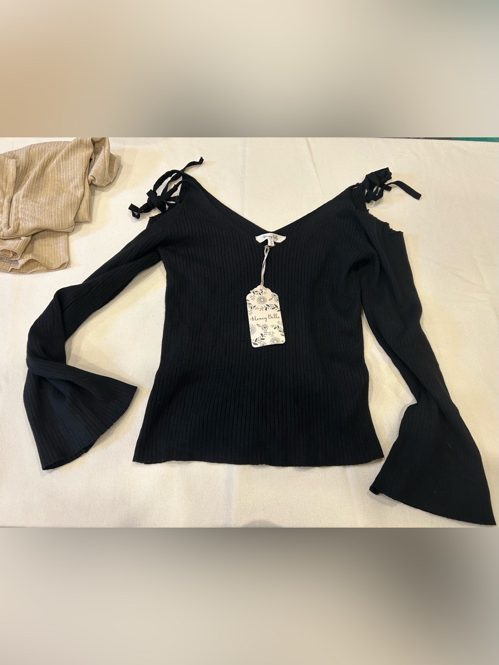 Women’s nice 4 top bundle - Picture 6 of 14